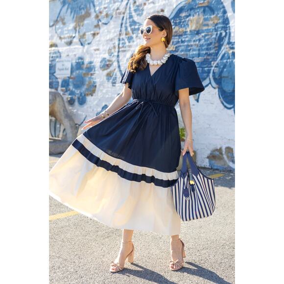 Tuckernuck Mitchell Cream and Navy Dress size L large - Picture 1 of 9